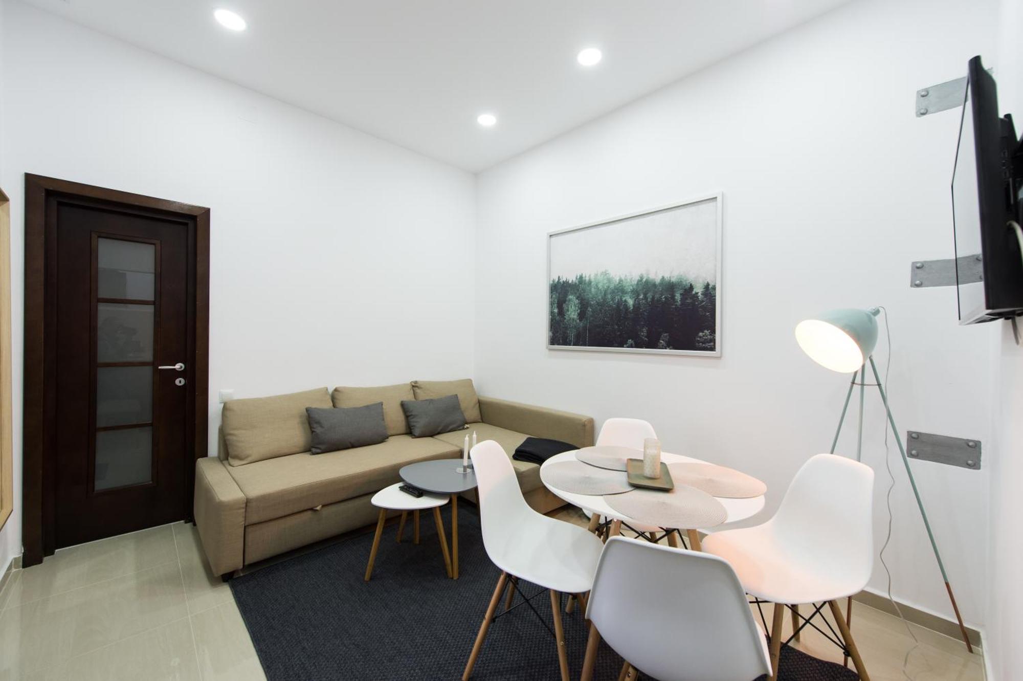 Ferienwohnung Gorgeous Brasov Flat With Patio And Mountain Views Exterior foto